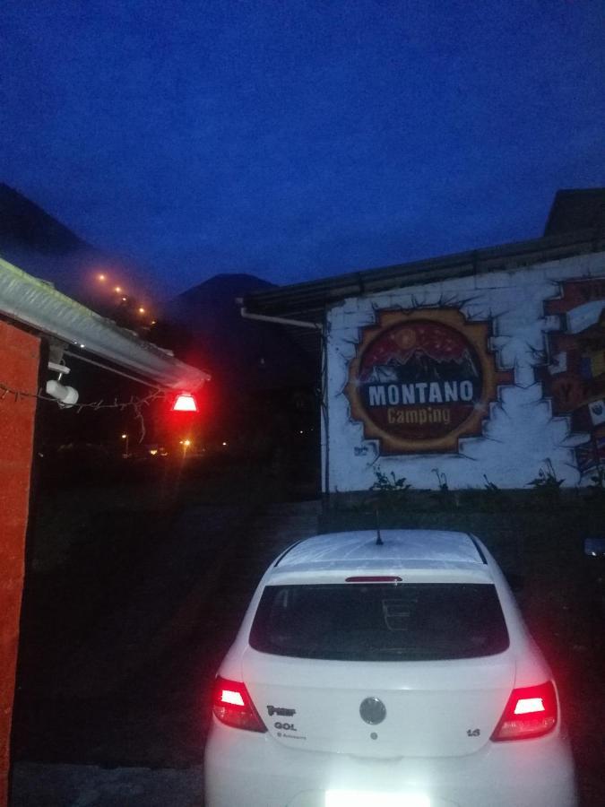 Montano Camping & Hostel Baños Dış mekan fotoğraf