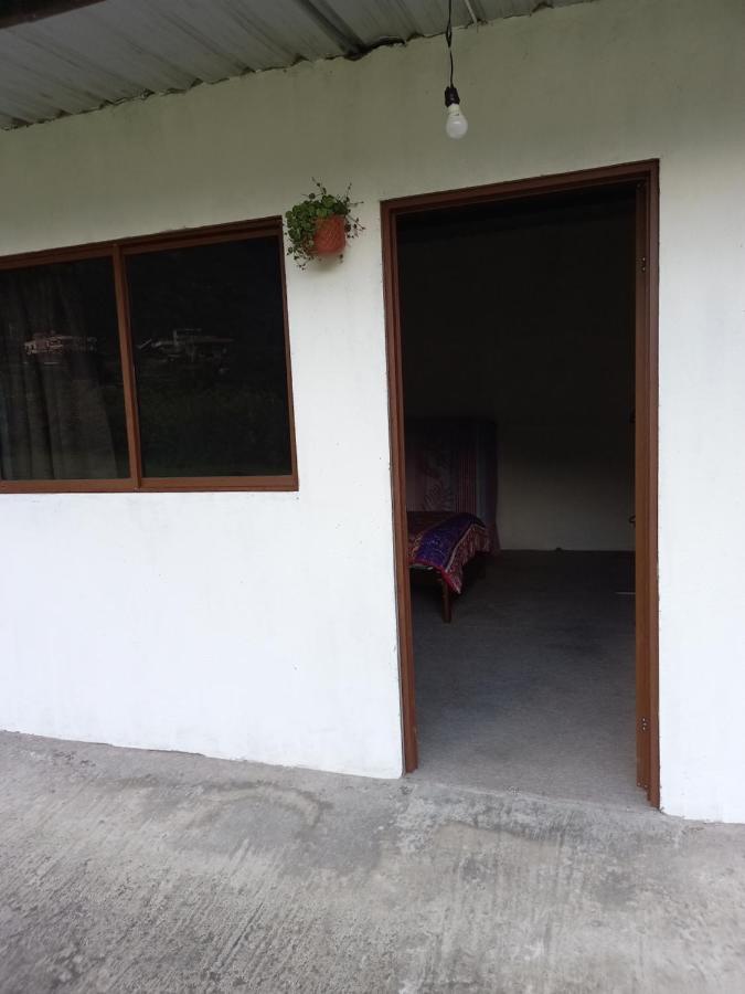 Montano Camping & Hostel Baños Dış mekan fotoğraf