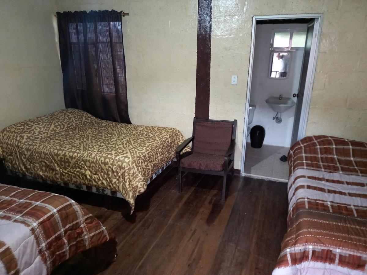 Montano Camping & Hostel Baños Dış mekan fotoğraf