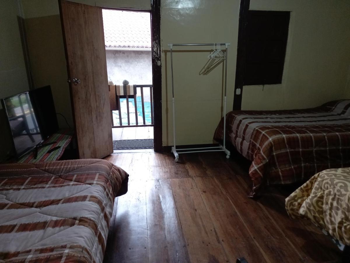 Montano Camping & Hostel Baños Dış mekan fotoğraf