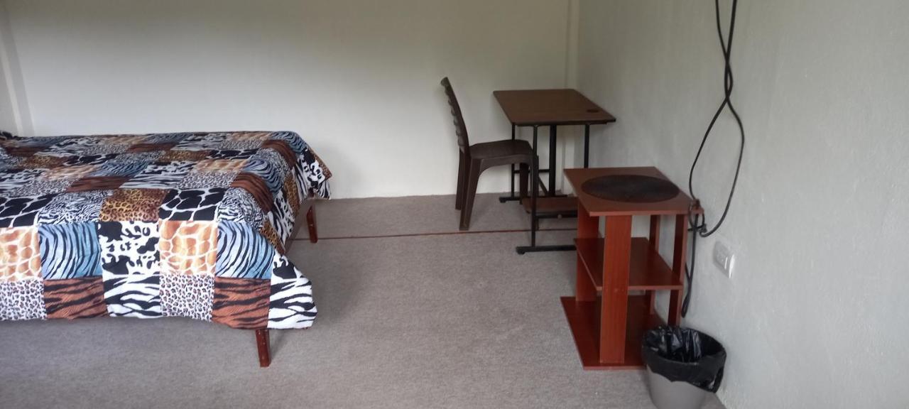 Montano Camping & Hostel Baños Dış mekan fotoğraf