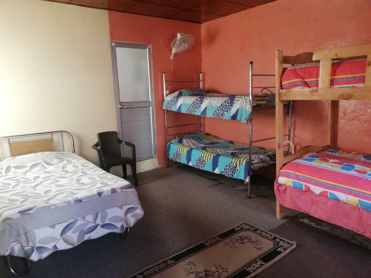 Montano Camping & Hostel Baños Dış mekan fotoğraf