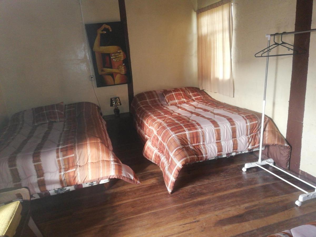 Montano Camping & Hostel Baños Dış mekan fotoğraf